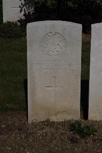 Terlincthun British Cemetery Wimille - Parratt, Lewis