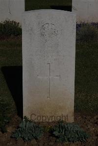 Terlincthun British Cemetery Wimille - Pattison, R