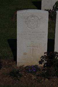 Terlincthun British Cemetery Wimille - Payne, Robert Harry