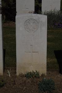 Terlincthun British Cemetery Wimille - Pearce, T J
