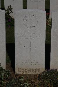 Terlincthun British Cemetery Wimille - Perrault, Francis William