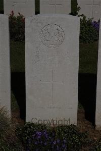 Terlincthun British Cemetery Wimille - Peterkin, James Gordon Duff