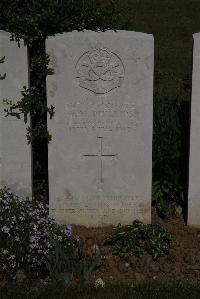 Terlincthun British Cemetery Wimille - Phillips, George Matthew