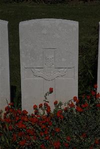 Terlincthun British Cemetery Wimille - Pierce, J
