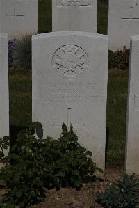 Terlincthun British Cemetery Wimille - Pilgrim, J