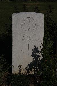Terlincthun British Cemetery Wimille - Polis, J