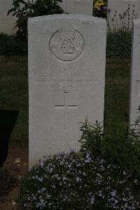 Terlincthun British Cemetery Wimille - Pollitt, Ernest