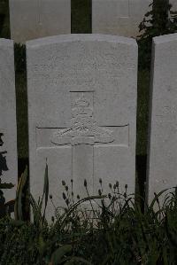 Terlincthun British Cemetery Wimille - Reynolds, George William