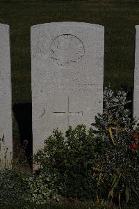 Terlincthun British Cemetery Wimille - Richards, T