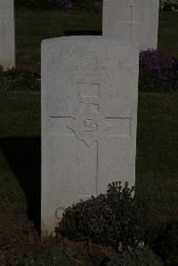 Terlincthun British Cemetery Wimille - Richards, W T