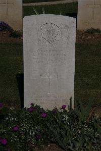 Terlincthun British Cemetery Wimille - Richardson, Kenneth Joe