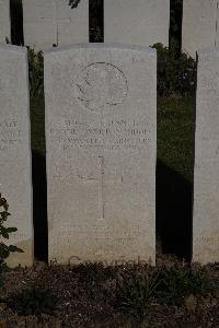 Terlincthun British Cemetery Wimille - Riddle, Frank Overton