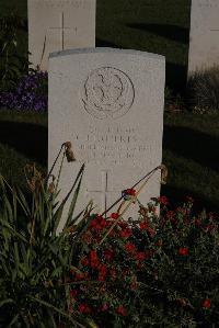 Terlincthun British Cemetery Wimille - Roberts, Cecil James