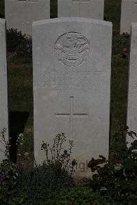 Terlincthun British Cemetery Wimille - Robinson, H