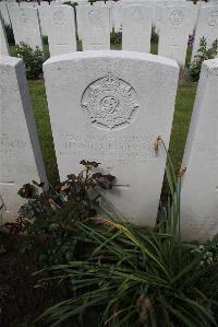 Terlincthun British Cemetery Wimille - Robinson, Harold