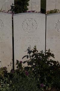 Terlincthun British Cemetery Wimille - Robinson, J W