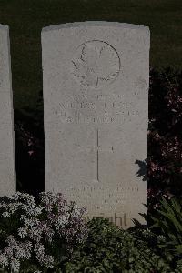 Terlincthun British Cemetery Wimille - Ross, William J.