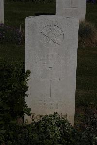 Terlincthun British Cemetery Wimille - Scott, Stanley
