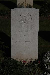 Terlincthun British Cemetery Wimille - Sellars, W