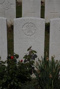 Terlincthun British Cemetery Wimille - Shepherd, R