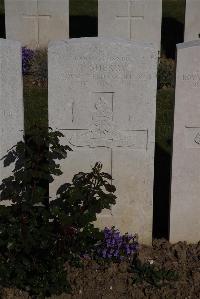 Terlincthun British Cemetery Wimille - Sherry, P