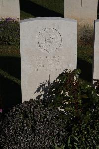Terlincthun British Cemetery Wimille - Shoat, T F