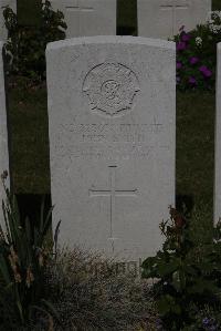 Terlincthun British Cemetery Wimille - Smith, John