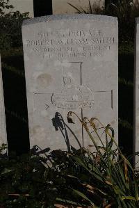 Terlincthun British Cemetery Wimille - Smith, Robert William