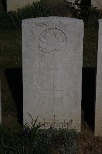 Terlincthun British Cemetery Wimille - Smollett, John
