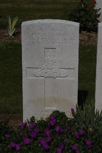 Terlincthun British Cemetery Wimille - Solomon, Edward Charles