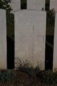 Terlincthun British Cemetery Wimille - Stein, David