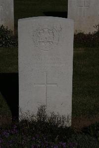 Terlincthun British Cemetery Wimille - Steventon, G