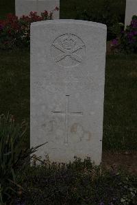 Terlincthun British Cemetery Wimille - Stoneman, E J
