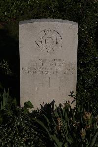 Terlincthun British Cemetery Wimille - Thompson, H C