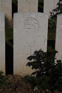 Terlincthun British Cemetery Wimille - Thompson, J