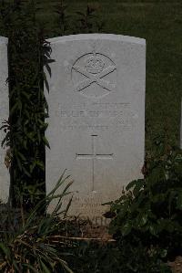 Terlincthun British Cemetery Wimille - Thompson, Leslie