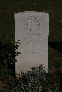 Terlincthun British Cemetery Wimille - Tomlin, G