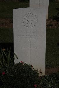Terlincthun British Cemetery Wimille - Towey, J