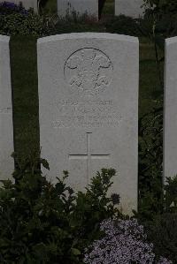 Terlincthun British Cemetery Wimille - Traynor, C