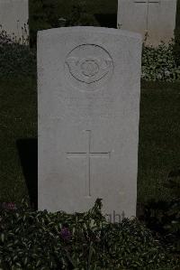 Terlincthun British Cemetery Wimille - Turton, F