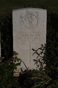 Terlincthun British Cemetery Wimille - Vaillancourt, J