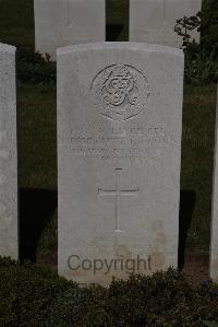 Terlincthun British Cemetery Wimille - Viccars, Harold Oliver Leo