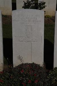 Terlincthun British Cemetery Wimille - Weavill, J M