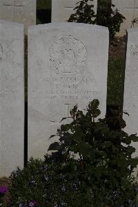 Terlincthun British Cemetery Wimille - Weir, R