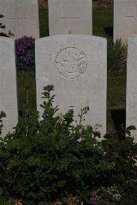 Terlincthun British Cemetery Wimille - Whitehead, Robert George William