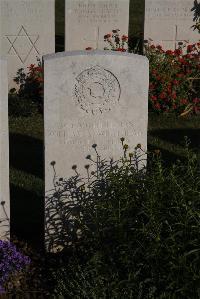 Terlincthun British Cemetery Wimille - Whitehead, William Maynard