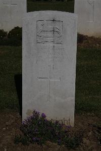 Terlincthun British Cemetery Wimille - Whiting, W