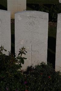 Terlincthun British Cemetery Wimille - Wiggins, J