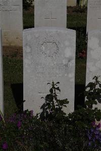 Terlincthun British Cemetery Wimille - Willis, H T