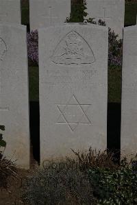 Terlincthun British Cemetery Wimille - Wolf, Simon